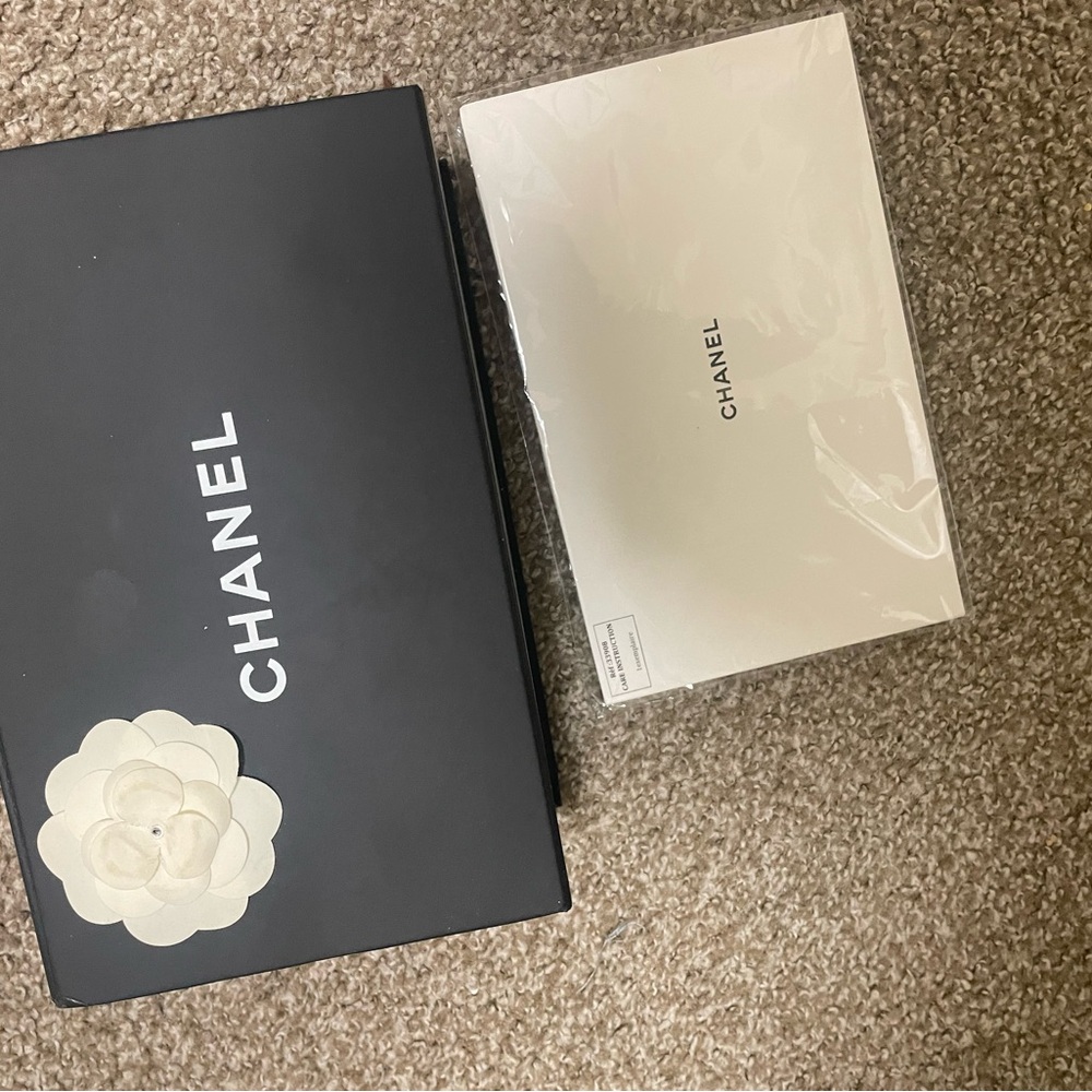 Chanel Magnetic Purse Box With Dust Bag